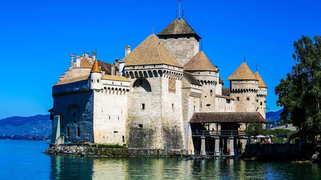 Zurich-Basilea-Interlaken-Berna-Fribourgo-Gruyere-Montreux-Castillo de Chillon-Ginebra-Milan