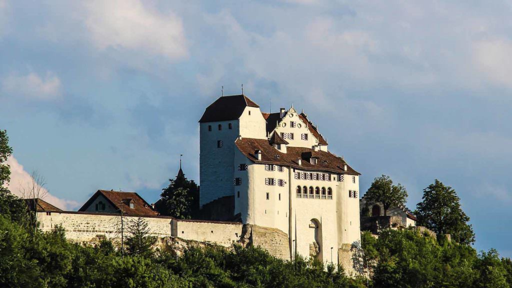 Замок Вильдегг